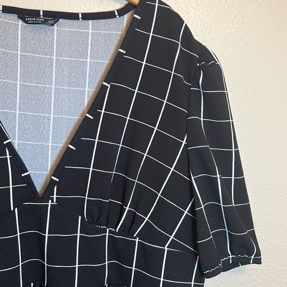 Shein Curve Plus Size Mini Short Sleeve Dress - Picture 4 of 13